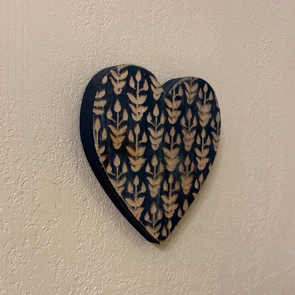 Hobby Lobby Heart-Shaped Wall Art in Blue and Beige - Picture 2 of 4